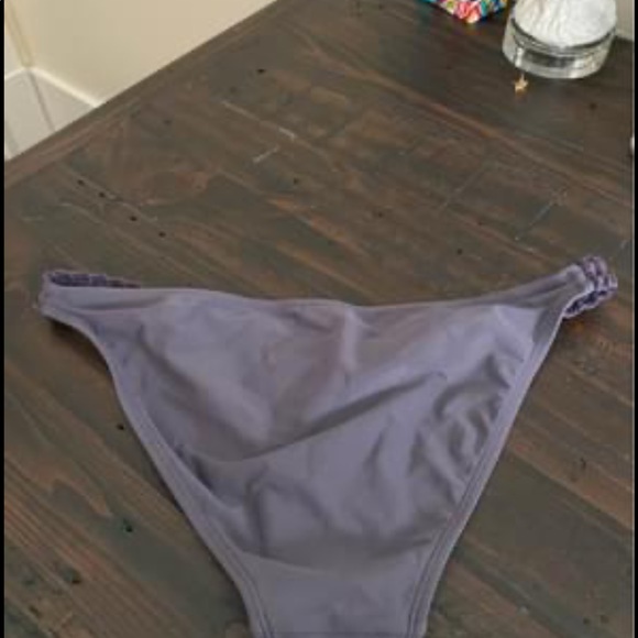 bikini bottoms - Picture 2 of 3
